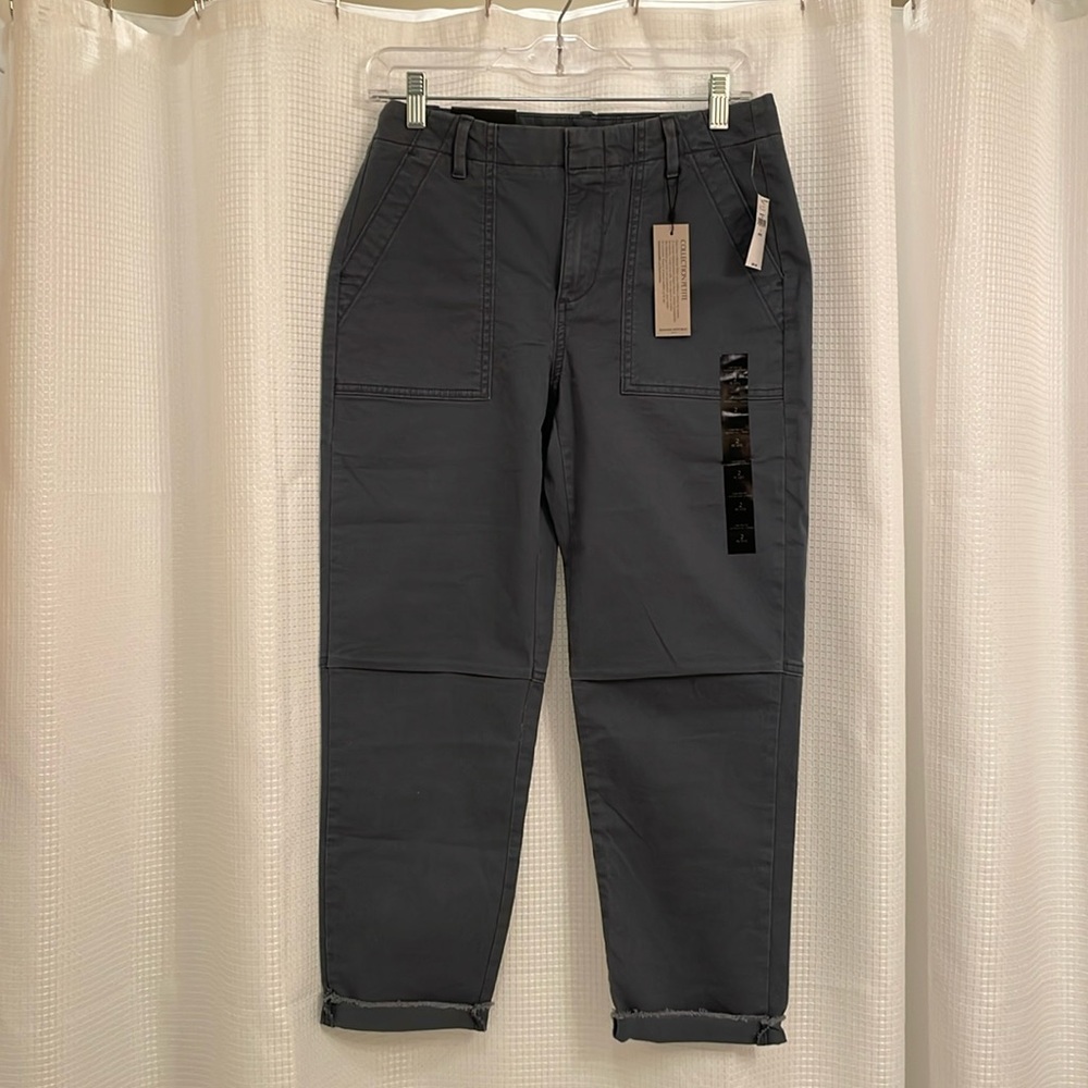 BNWT Banana Republic Girlfriend Authentic Chinos in 2 Petite